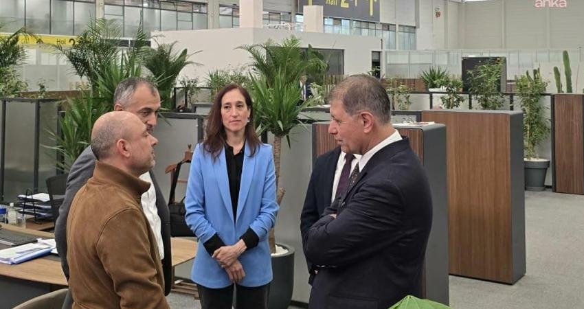 İzmir Büyükşehir Belediyesi, Karşıyaka Zübeyde Hanım Stadyumu’nun en hızlı şekilde