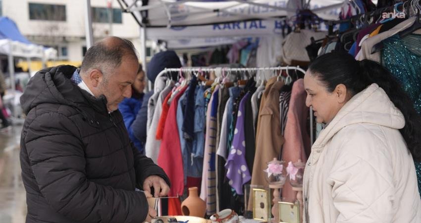 Kartal Belediyesi’nin "Dönüşüm Muhteşem Olacak" sloganıyla Kartal Meydanı’nda kurduğu "Atma