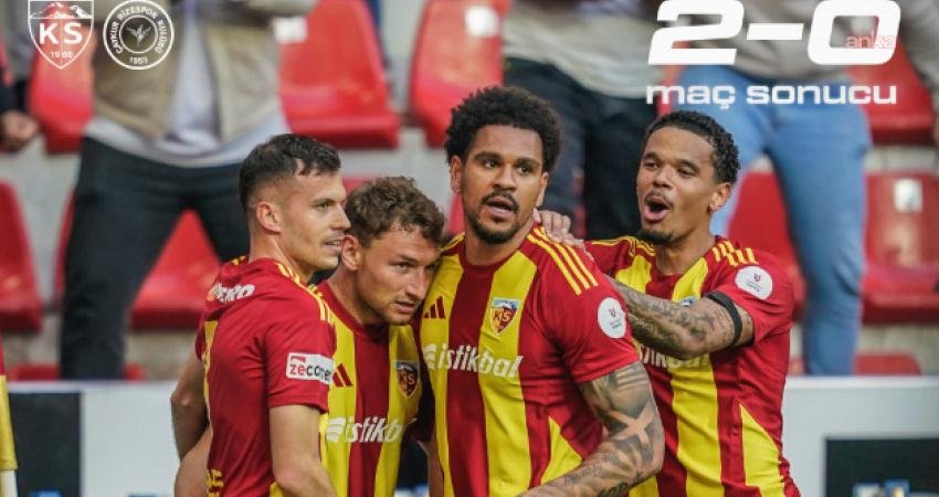 Trendyol Süper Lig’in 31. haftasında Zecorner Kayserispor, sahasında Çaykur Rizespor’u