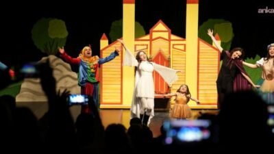 Keçiören Belediyesi Kent Tiyatrosu’nun yeni çocuk oyunu "Sihirli Madalyon" minik