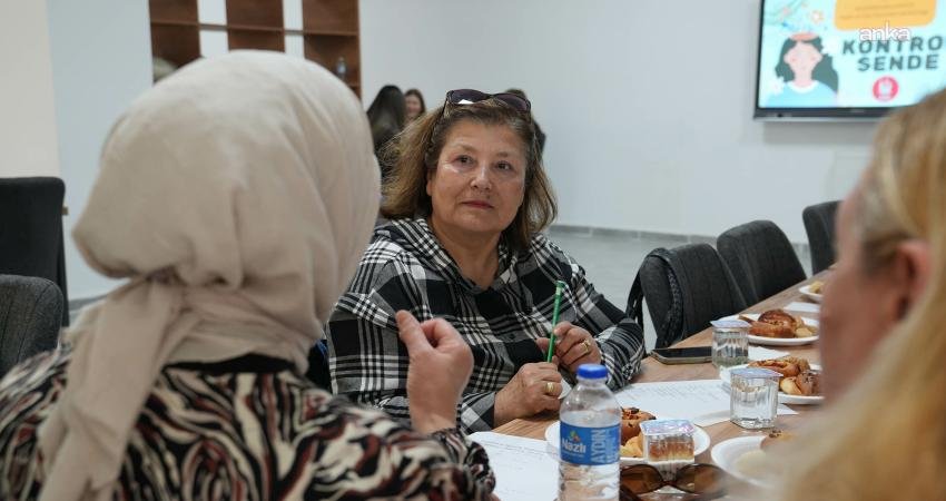 Keçiören’de “Kadınlara Yönelik Psikososyal Destek Programı” devam ediyor Keçiören Belediyesi’nin yaşama geçirdiği “Kadınlara Yönelik Psikososyal Destek Programı”nın ikinci