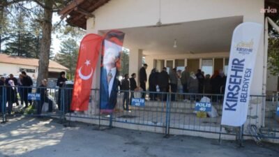 Kırşehir Belediyesi, "Atık olarak düşündüğümüz bazı şeyler çöp değildir" sloganıyla