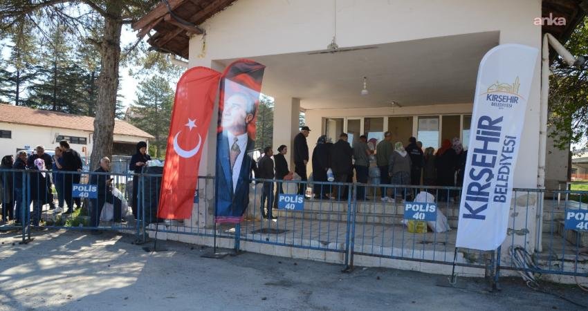 Kırşehir Belediyesi, "Atık olarak düşündüğümüz bazı şeyler çöp değildir" sloganıyla