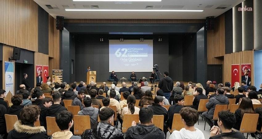 Beylikdüzü Belediyesi, Kütüphane Haftası kapsamında düzenlediği söyleşiler ve çocuk etkinlikleri