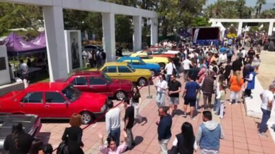 İzmir Büyükşehir Belediyesi ev sahipliğinde düzenlenen İZKİTAP - İzmir Kitap