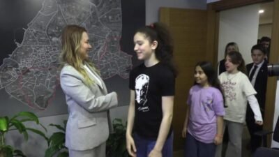 Konak Belediye Başkanı Nilüfer Çınarlı Mutlu, 23 Nisan’da başkanlık koltuğunu