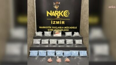 İzmir’de polisin Konak ilçesinde düzenlediği operasyonda 101 bin 520 adet