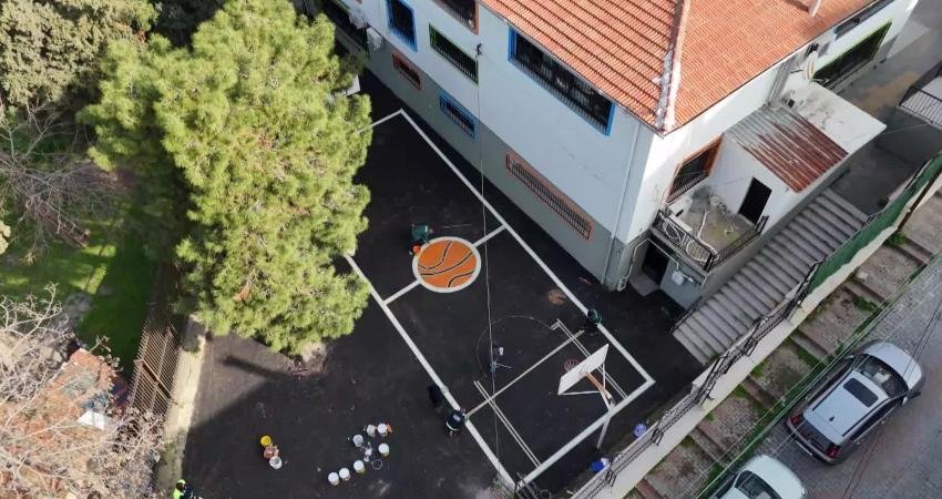 Konak Belediyesi’nin okul yollarına renk katan “Renkli Yol” uygulaması bu