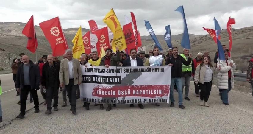 Kürecik’te NATO’ta protesto: “Emperyalist siyonist saldırganlığa hayır, Kürecik Üssü kapatılsın” Malatya Emek ve Demokrasi Platformu, NATO’nun 77. kuruluş yıl dönümünde