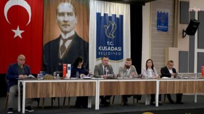 Kuşadası Belediye Meclisi’nde kesintisiz hizmet vurgusu Kuşadası Belediye Meclisi nisan ayı olağan toplantısında konuşan Belediye Başkan