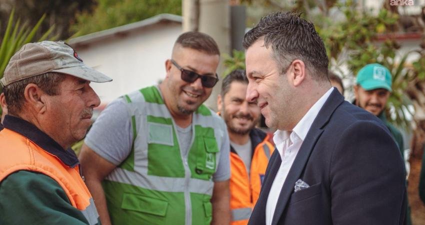 Kuşadası Belediye Başkan Vekili Demirtaş’tan Park ve Bahçeler Müdürlüğü’ne ziyaret Saha çalışanlarıyla bir araya gelmeye devam eden Kuşadası Belediyesi Başkan