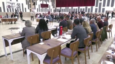 Kuşadası Belediye Meclisi nisan ayı olağan toplantısı, Pera Düğün, Organizasyon