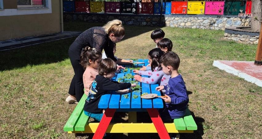 Kuşadası Belediyesi, Çocuk Gelişim Merkezi ile minikleri geleceğe hazırlıyor Kuşadası Belediyesi bünyesinde faaliyet gösteren Çocuk Gelişim Merkezi, çocuklara yönelik
