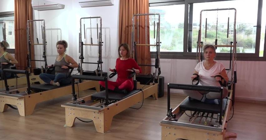 Kuşadası Belediyesi’nin hayata geçirdiği Adalı Kart’ın kullanıcılarına sağladığı indirim ağı,