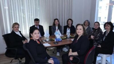 Kütahya Belediye Başkanı Eyüp Kahveci, Kütahya İş Kadınları Derneği (KİKDER)