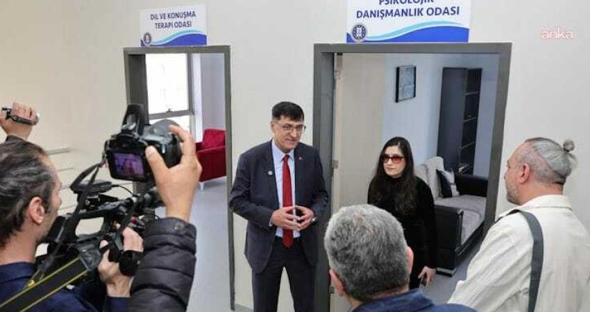 Kütahya Belediye Başkanı Kahveci, 2026 yılının ilk çeyreğini değerlendirdi: “Attığımız her adımı hesap verebilir bir yönetim anlayışıyla hayata geçiriyoruz” Kütahya Belediye Başkanı Eyüp Kahveci, 2026 yılının Ocak, Şubat ve