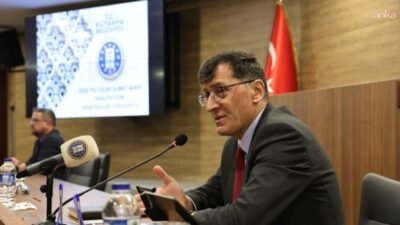 Kütahya Belediye Başkanı Eyüp Kahveci'nin yönetiminde düzenlenen muhtarlar toplantısında, kentin ve