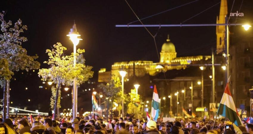 Macaristan’da seçimleri, ana muhalefetteki Tisza kazandı: Başbakan Orban, yenilgiyi kabul etti Macaristan’da genel seçimleri yüzde 69,35 oy alan muhalefetteki Tisza Partisi