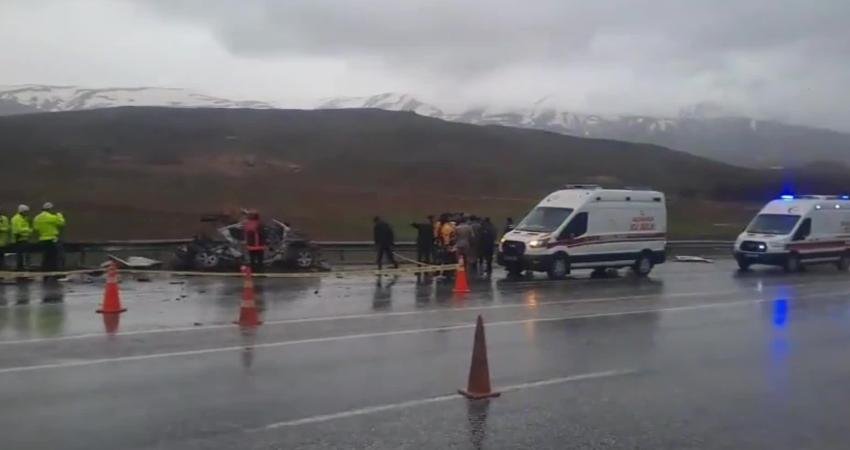 Malatya’nın Doğanşehir ilçesine bağlı Erkenek Mahallesi mevkiinde meydana gelen trafik