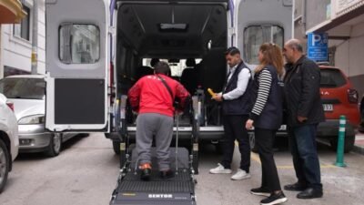 Manisa Büyükşehir Belediyesi, engelli bireylerin sağlık hizmetlerine erişimini kolaylaştırmak amacıyla