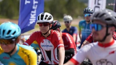 Manisa Büyükşehir Belediyesi öncülüğünde Akhisar'da düzenlenen "Ferdi Zeyrek MTB Cup