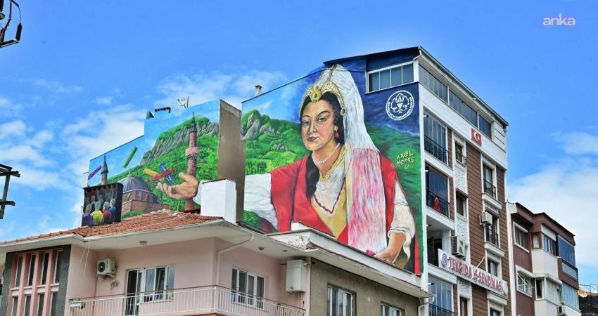 Manisa’nın sokakları sanatla renkleniyor Manisa Büyükşehir Belediyesi, kent estetiğini artırmak amacıyla başlattığı mural ve