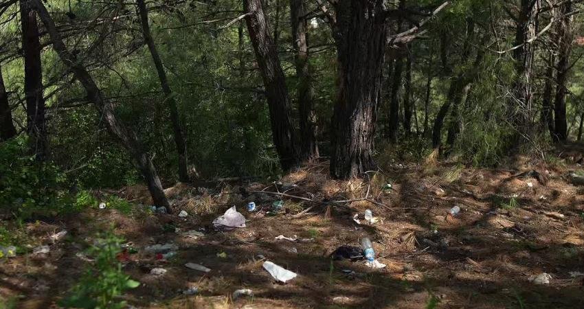 Marmaris Belediyesi’nden Armutalan seyir tepesinde temizlik çalışması Marmaris Belediyesi ekipleri insan sirkülasyonunun en yoğun olduğu yerlerden biri