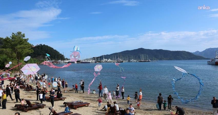 Marmaris Belediyesi’nin 23 Nisan etkinlikleri kapsamında Burunucu Macera Parkı’nda düzenlenen