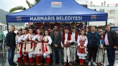 Marmaris Uluslararası Çocuk Festivali’nin ikinci gününde, 19 Mayıs Gençlik Meydanı’nda