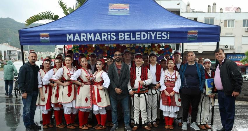 Marmaris Uluslararası Çocuk Festivali’nin ikinci gününde, 19 Mayıs Gençlik Meydanı’nda