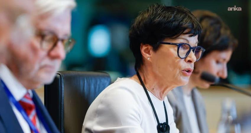 Avrupa Komisyonu'nun Genişlemeden Sorumlu Komiseri Marta Kos, Ukrayna'da olası bir