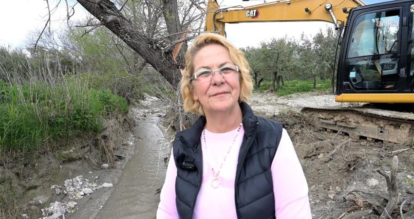 MASKİ Genel Müdürlüğü, Akhisar’da 5 kilometrelik dere hattını temizliyor Manisa Büyükşehir Belediyesi'ne bağlı Manisa Su ve Kanalizasyon İdaresi (MASKİ)