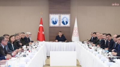 Milli Eğitim Bakanı Yusuf Tekin, bakan yardımcıları ve genel müdürlerin