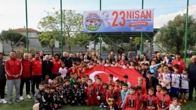 Menderes Belediyesi 23 Nisan Ulusal Egemenlik ve Çocuk Bayramı’nda Minik