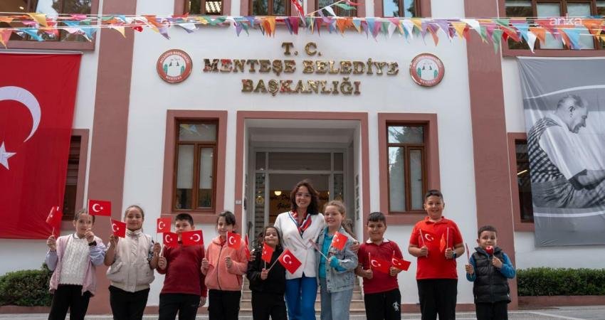 Menteşe Belediye Başkanı Gonca Köksal Aras, "Çocuklarımızın özgür, çağdaş, güvenli