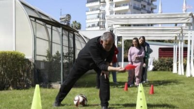 Mersin Büyükşehir Belediyesi, özel gereksinimli bireylerin ve ailelerinin sosyal hayata