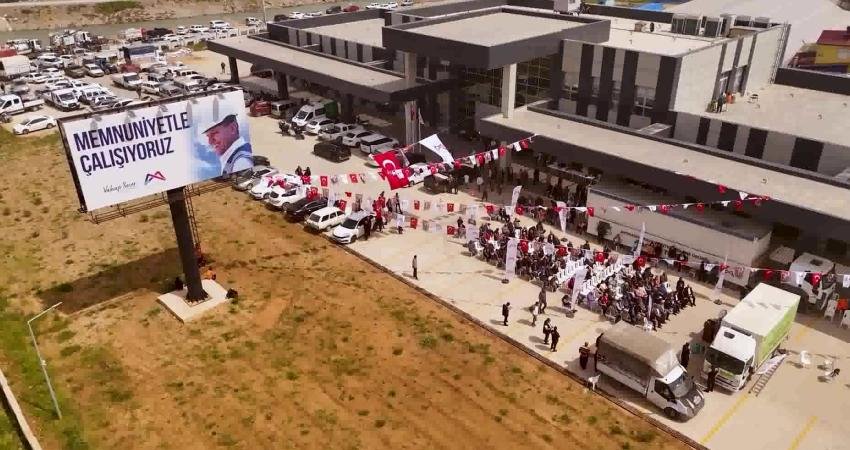 Tarımsal kalkınmanın önünü daha da açmak için çalışmalarını sürdüren Mersin