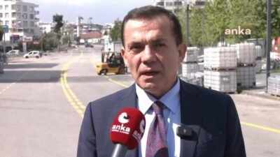  Mersin Cumhuriyet Başsavcılığı'nın yürüttüğü soruşturma kapsamında Yenişehir Belediyesi'ne sabah saatlerinde