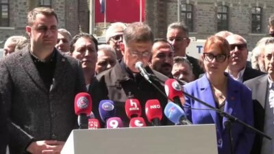 İzmir Büyükşehir Belediyesi'nin Meslek Fabrikası binasının tahliye girişimine karşı başlatılan