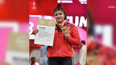 Gürcistan'ın Batum kentinde devam eden Avrupa Halter Şampiyonası'nın son gününde