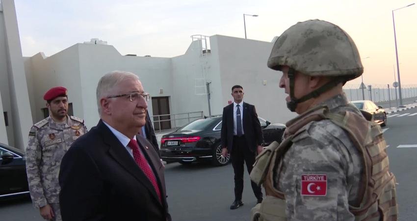 Milli Savunma Bakanı Güler, resmi ziyaret kapsamında Katar’a gitti Milli Savunma Bakanı Yaşar Güler, resmi temaslarda bulunmak üzere gittiği