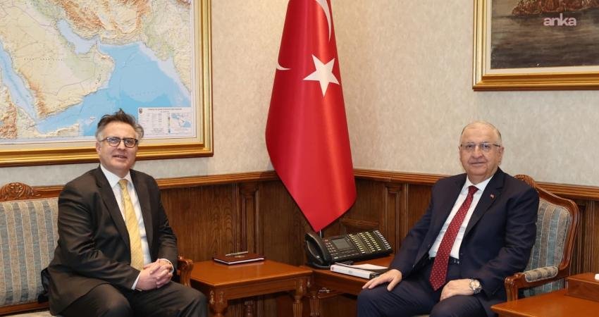 Milli Savunma Bakanı Yaşar Güler, Romanya’nın Ankara Büyükelçisi Stefan Alexandru