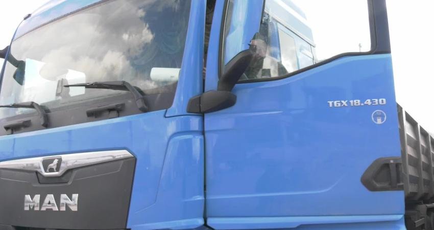 Motorine gelen dev zamma tır sürücüsünden tepki: Bu gidişle arabaları satacağız Tır sürücüsu Hakan Türkdoğan, bu gece yarısında geçerli olacak motorine