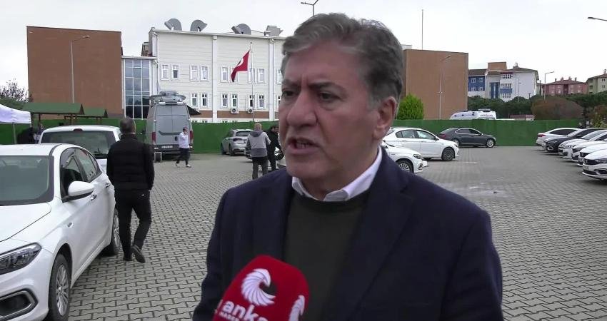 Murat Emir: “Yürekleri yetiyorsa kayyum atadıkları belediyelerde de koysunlar sandığı vatandaşa sorsunlar” CHP Grup Başkanvekili Murat Emir, Bursa Büyükşehir Belediye Başkanı Mustafa Bozbey'in