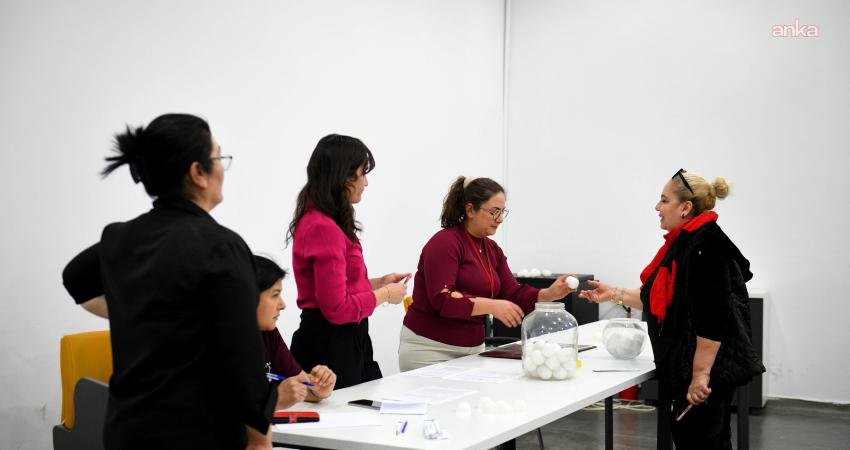 Muratpaşa Belediyesi’ne bağlı Abdullah Sevimçok Sivil Toplum ve İnovasyon Merkezi’nde