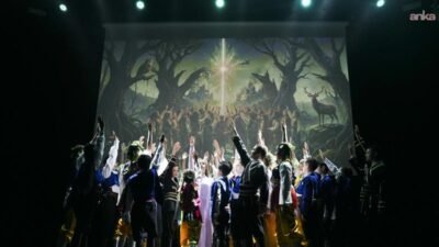 Muratpaşa Belediyesi Çocuk ve Gençlik Halk Dansları Topluluğu, “Ormanın Muhafızları”