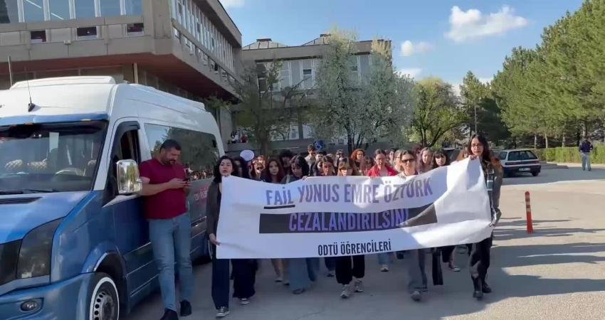 ODTÜ'lü öğrenciler, üniversitelerin yelken topluluklarının Muğla'da düzenlediği ortak etkinlik sırasında