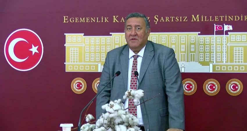 CHP Niğde Milletvekili Ömer Fethi Gürer, "Ülkemizde pamuk üretimi ile