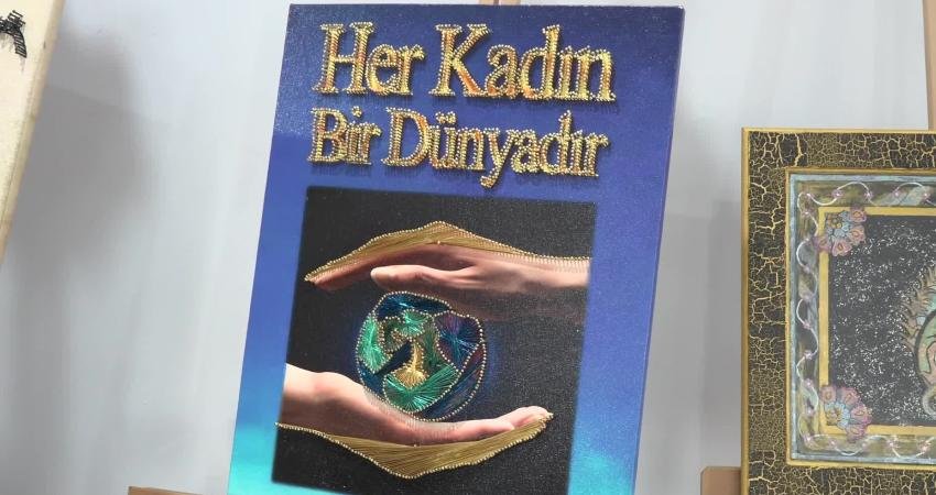 Osmangazi Belediyesi OSMEK kursiyerleri, el emeği ürünlerini sergiledi Osmangazi Belediyesi’nin OSMEK kurslarında eğitim alan kadınların yıl boyunca hazırladığı
