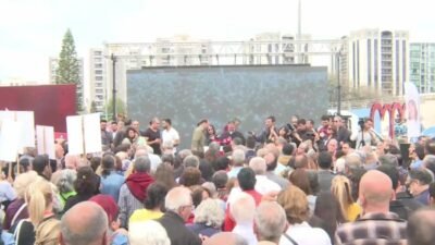 Adana'da düzenlenen "Oya Tekin'e Özgürlük" mitinginde konuşan CHP Grup Başkanvekili Ali